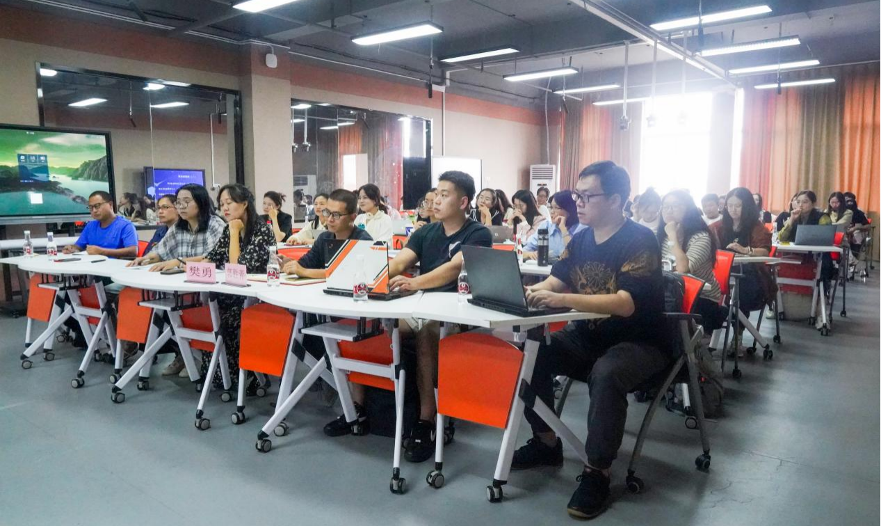 云南经济管理学院“科研育人系列讲座——科学研究方法详解暨科研项目申报指导”顺利举行 第 4 张