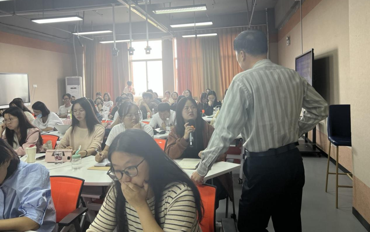 云南经济管理学院“科研育人系列讲座——科学研究方法详解暨科研项目申报指导”顺利举行 第 5 张