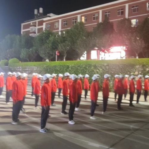 7edd3852605719a760320bab09607bee_batch_3_1693900029522.jpg 【魅力工程】-军训进行时(一)——身穿红服少年气,神采飞扬正青春 第 6 张