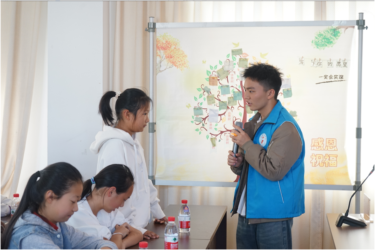 屏幕截图 2024-03-25 225857.png 屏幕截图 2024-03-25 225857.png