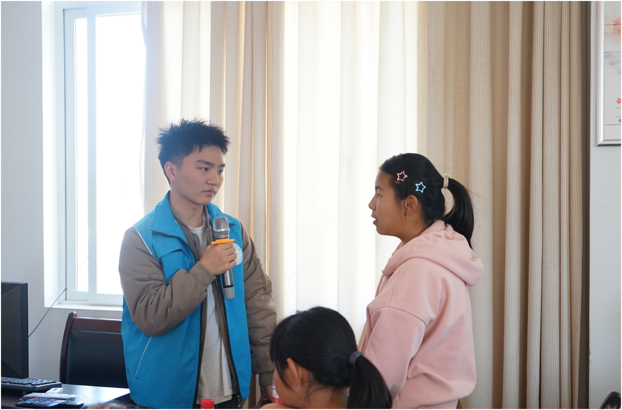 屏幕截图 2024-03-25 225955.png 屏幕截图 2024-03-25 225955.png