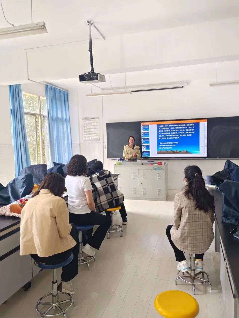 磨炼教学技艺提高教学质量|微生物学与免疫学课程组开展“精彩一课”教学活动 第 6 张