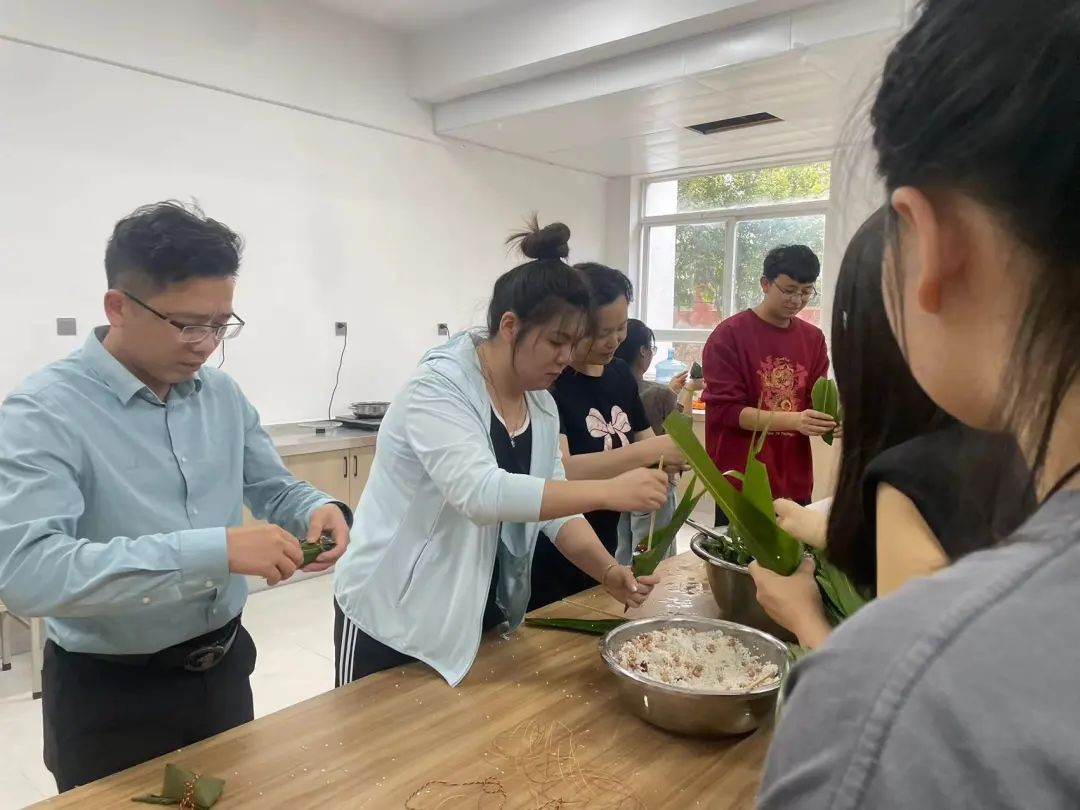 9b15c1cefec17679347a9a11722c5c98.jpg 9b15c1cefec17679347a9a11722c5c98.jpg