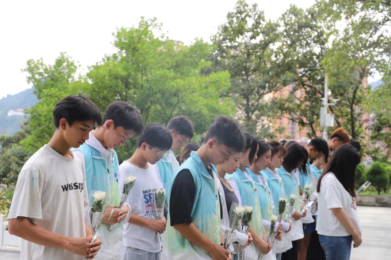 e833055e377100ace872b688a35edf80.jpg e833055e377100ace872b688a35edf80.jpg