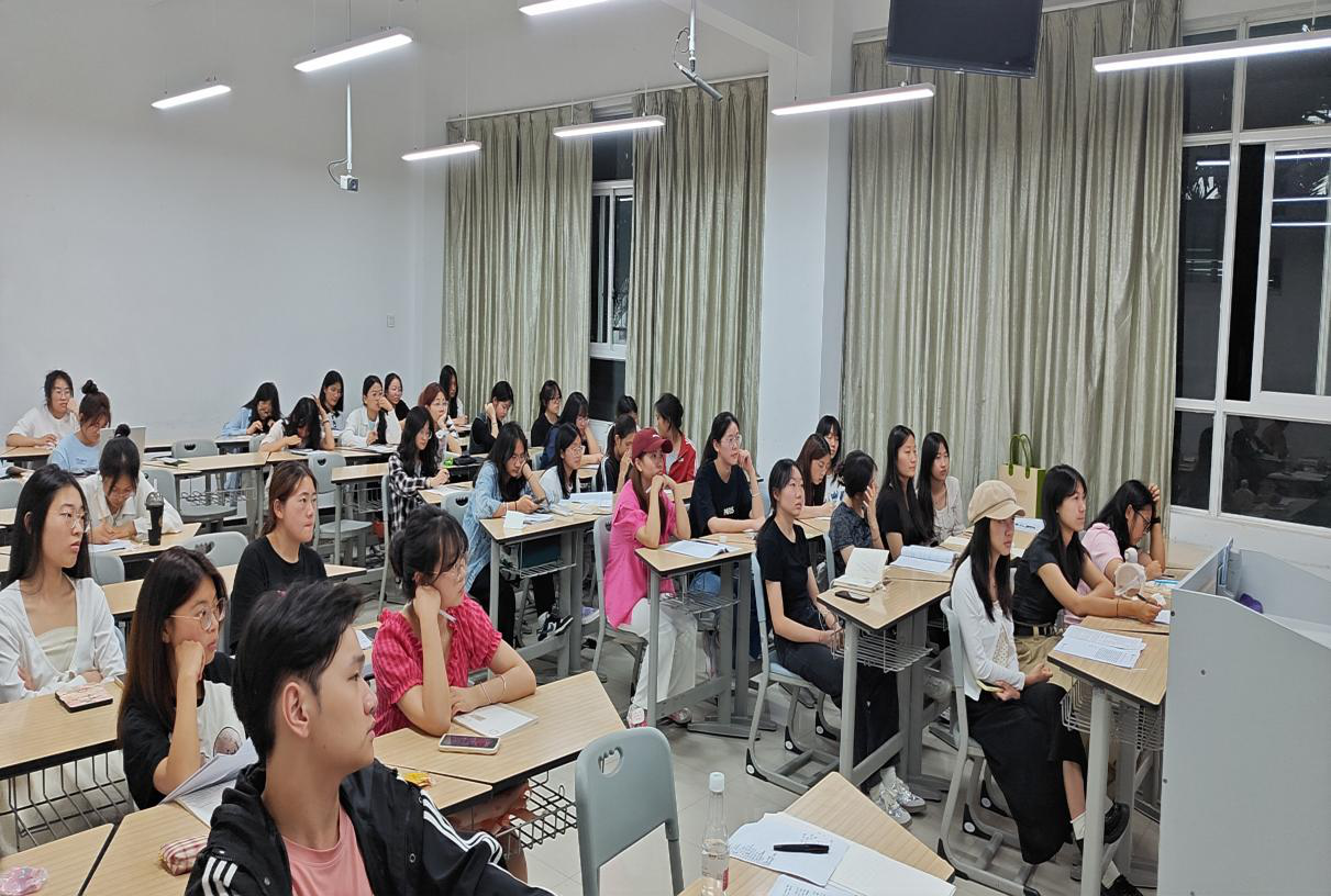 《“团团陪伴,‘就’有‘位’来”》主题团日活动 第 2 张 《“团团陪伴,‘就’有‘位’来”》主题团日活动 第 2 张