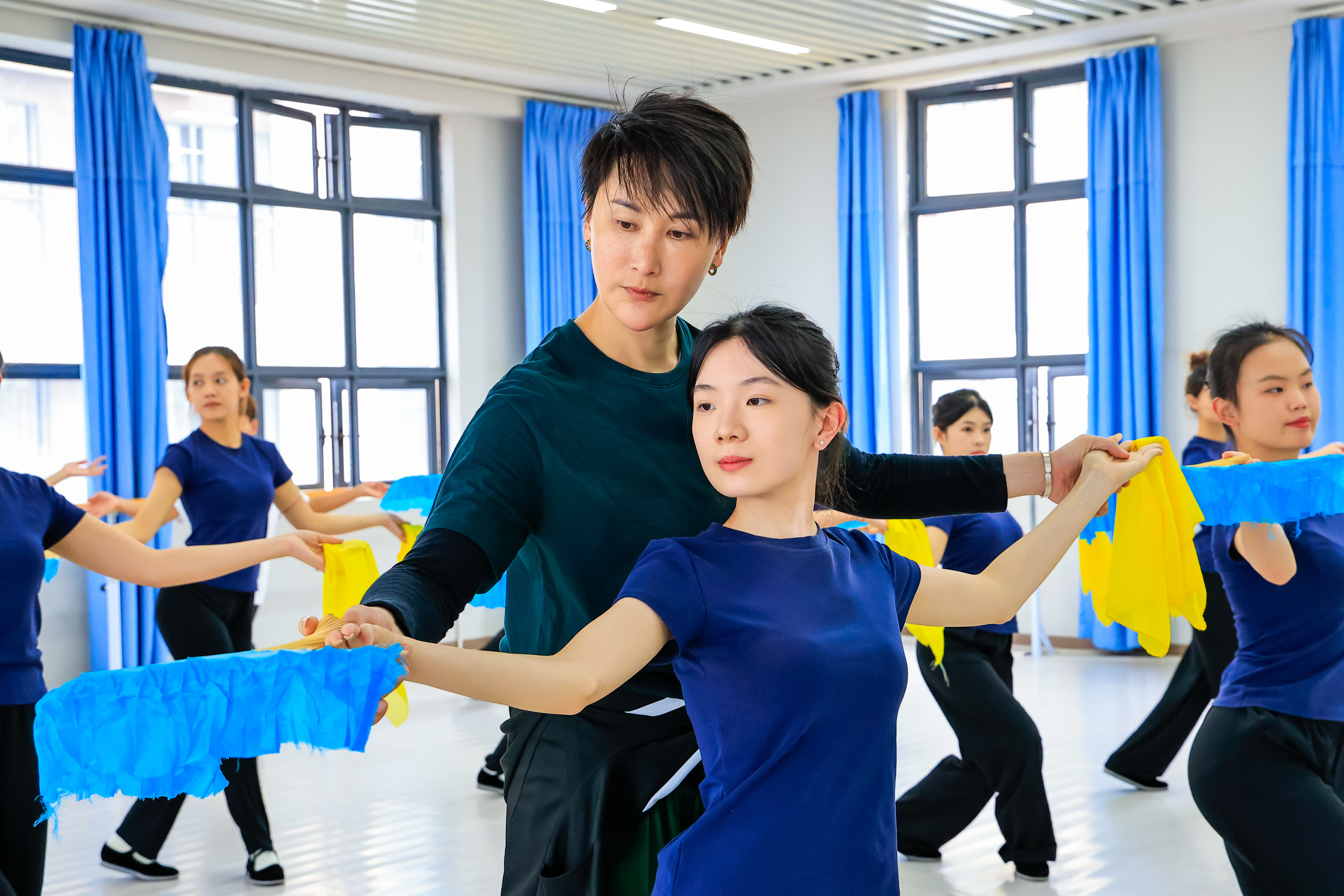 舞蹈室(2) 舞蹈室(2)