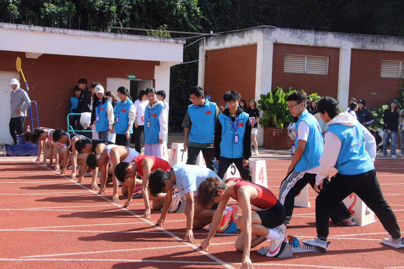 赛场逐光燃激情 医者同心向未来 第 12 张