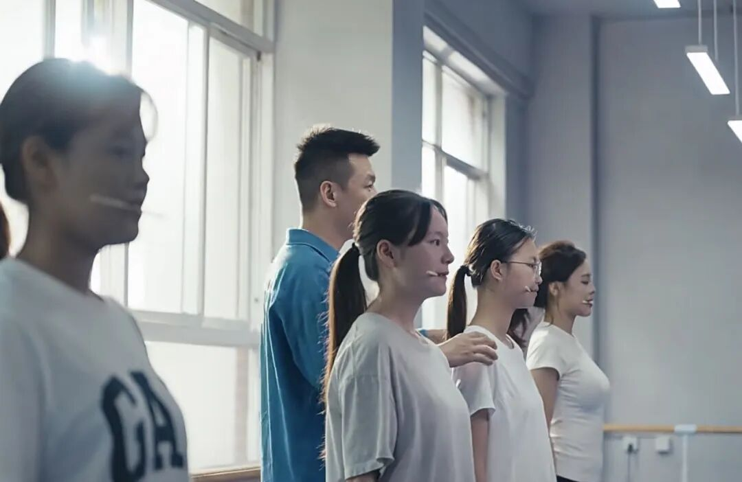 全国两会,云经管学子在现场! 第 2 张 全国两会,云经管学子在现场! 第 2 张