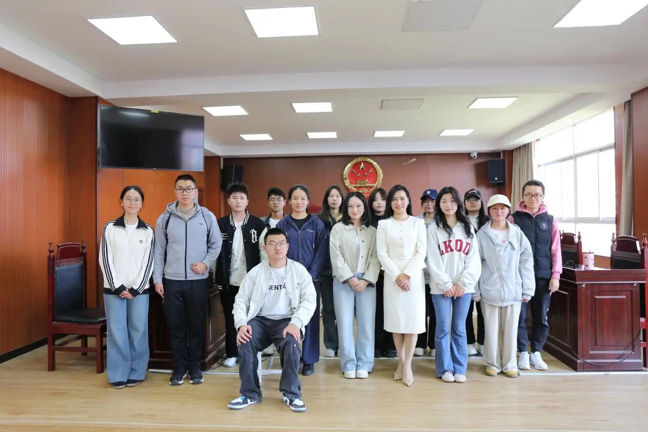 法律人的N+1种选择财经商贸资深律师走进校园，共话法学学子职业成长与多元发展！ 第 5 张